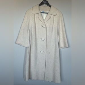 Vintage 1960s Light Winter/Spring Coat, Size 8 to 12